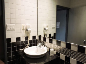 bathroom-suite-2